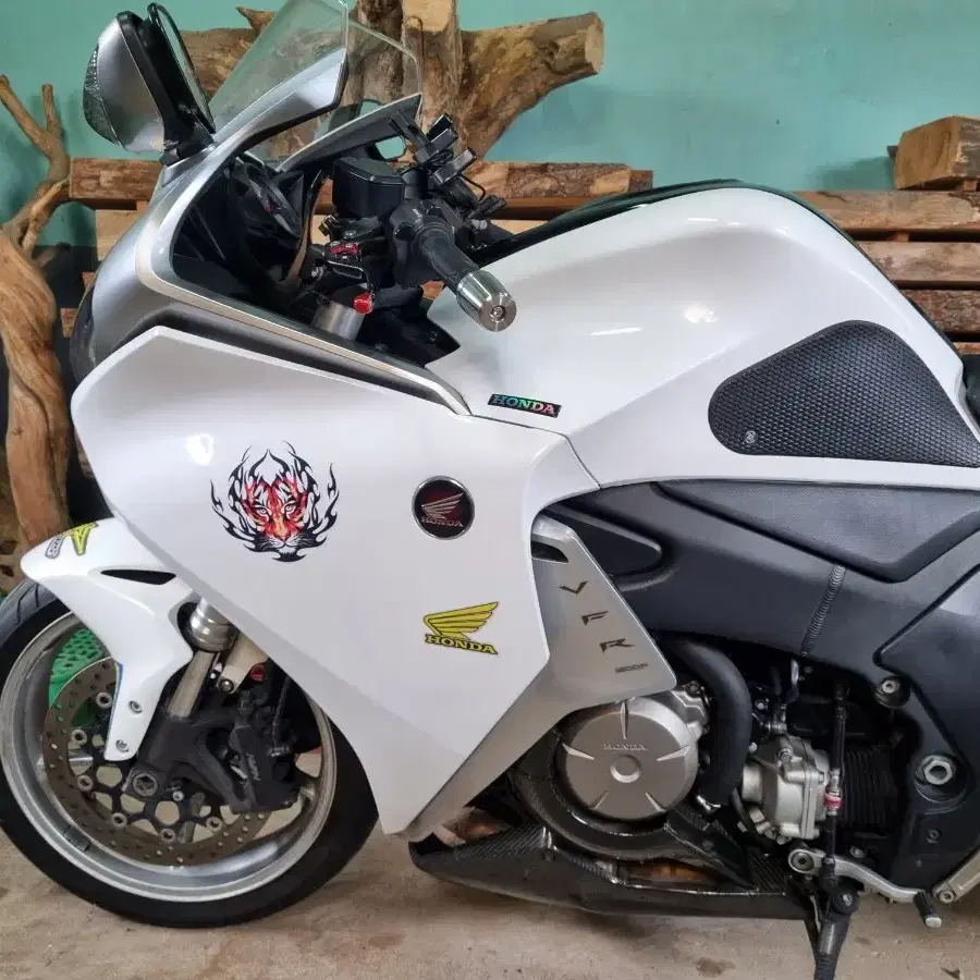 vfr1200