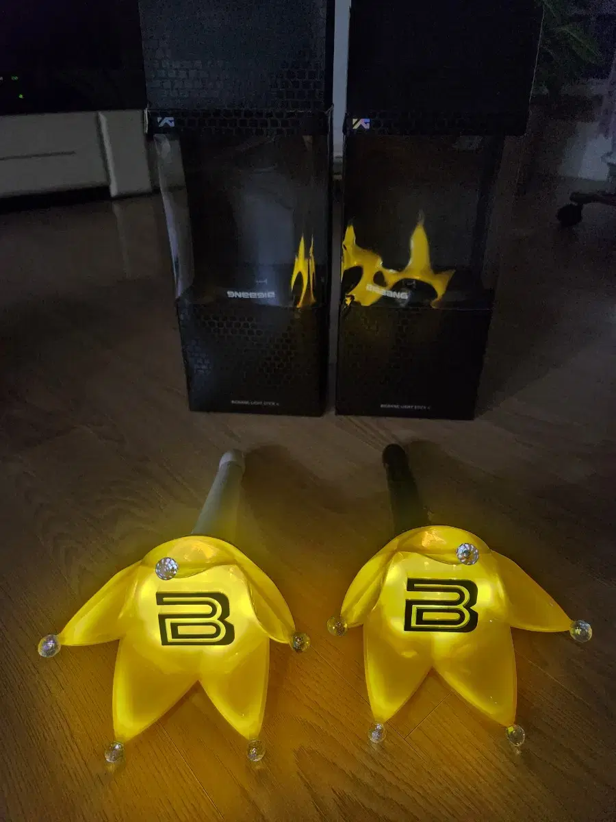 Big Bang Bang Bong ver4 Black & White Lightstick