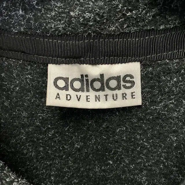 빈티지 90s ADIDAS ADVENTURE 로고 디테일 플리스스웻셔츠