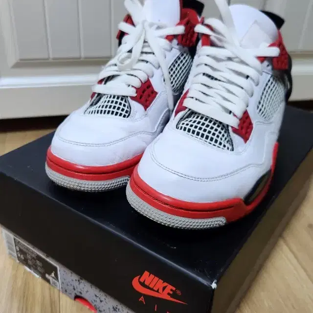 나이키 조던 4 파이어레드 (Jordan 4 fire red) 260