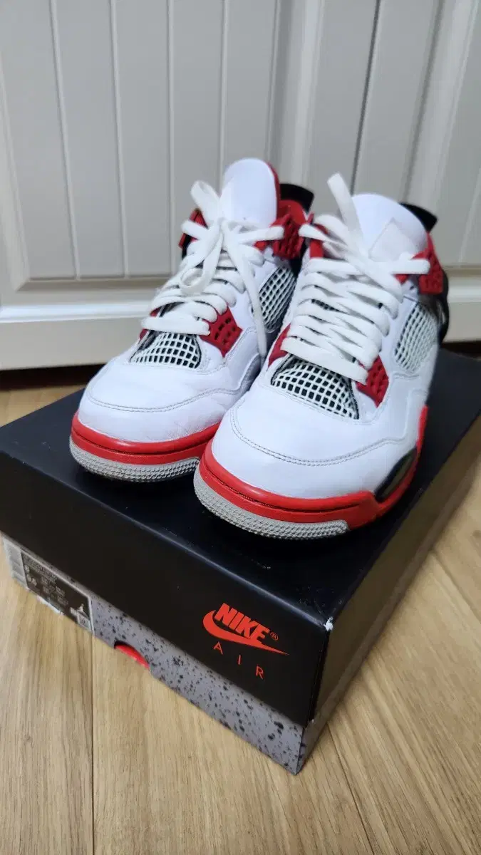 나이키 조던 4 파이어레드 (Jordan 4 fire red) 260