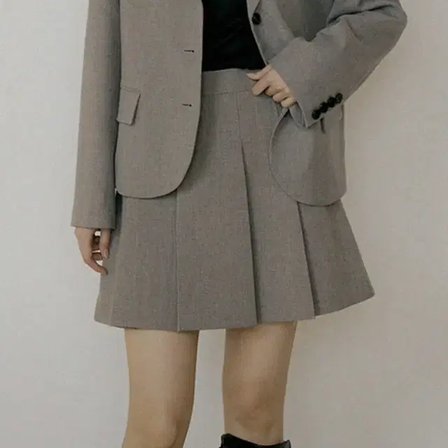 (새제품) 링서울 스커트 그레이 pleated skirt gray 치마