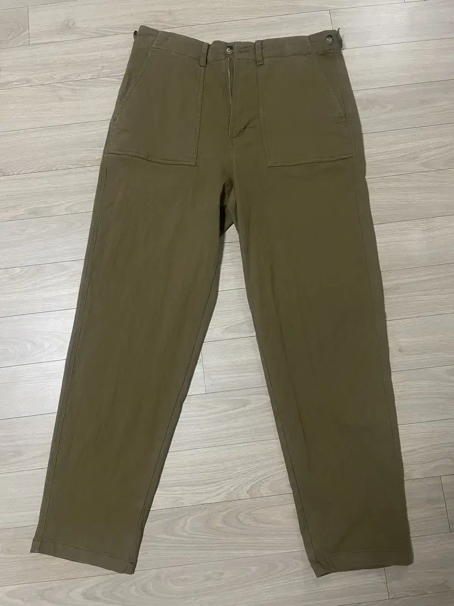 Ibbetsfield Wide Chino Pants