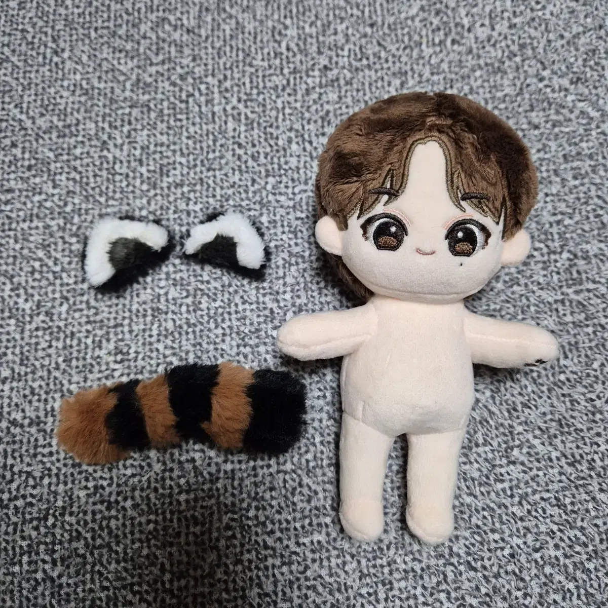 Seventeen 15cm seungkwan doll Wts of parasomatous tubes