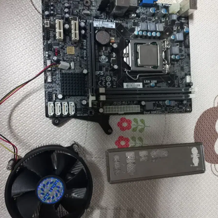 CPU G630 ,메인보드, 백판넬,펜판매합니다