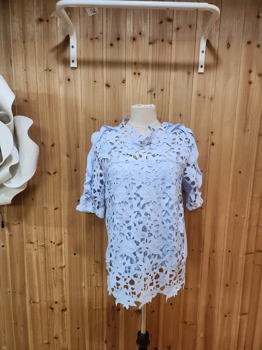 Free Sky Blue Punching Lace Blouse