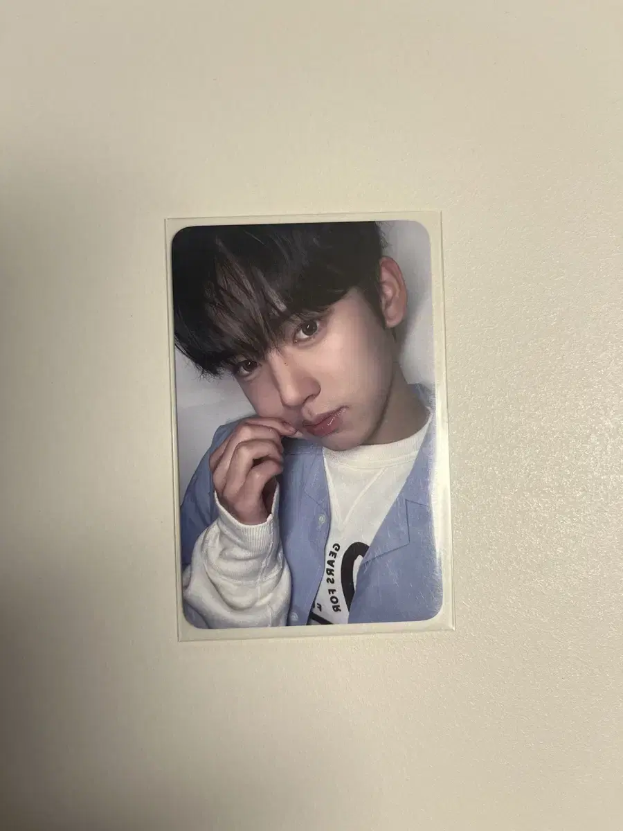 I sell zerobaseone zb1 cheekpinch everline photocard photocard wts 