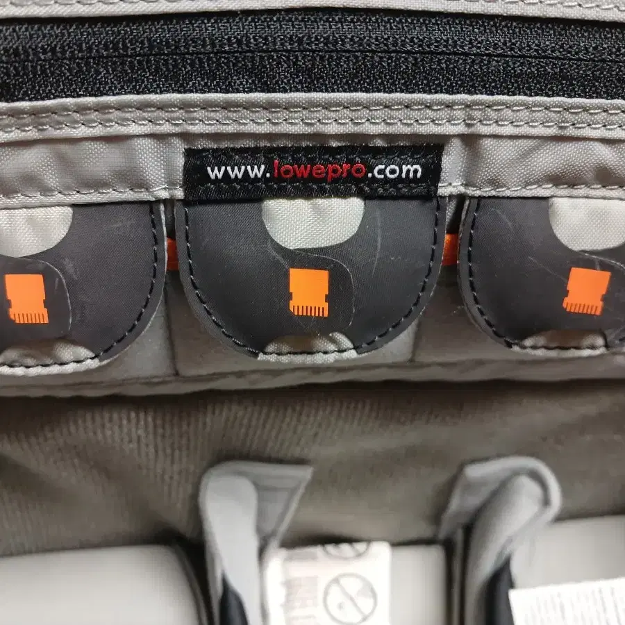 Lowepro 카메라한줄백팩