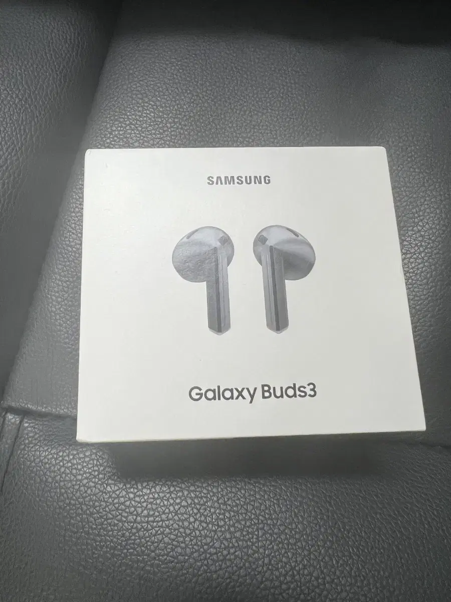 Samsung Galaxy Buds 3 Silver sealed New Product