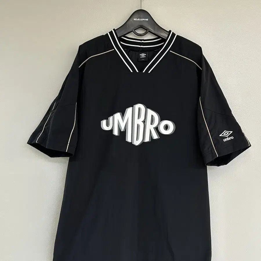 [UMBRO] 엄브로 남성 스포티 반팔 피스테 BLK