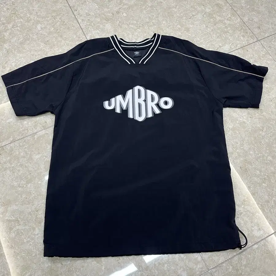 [UMBRO] 엄브로 남성 스포티 반팔 피스테 BLK