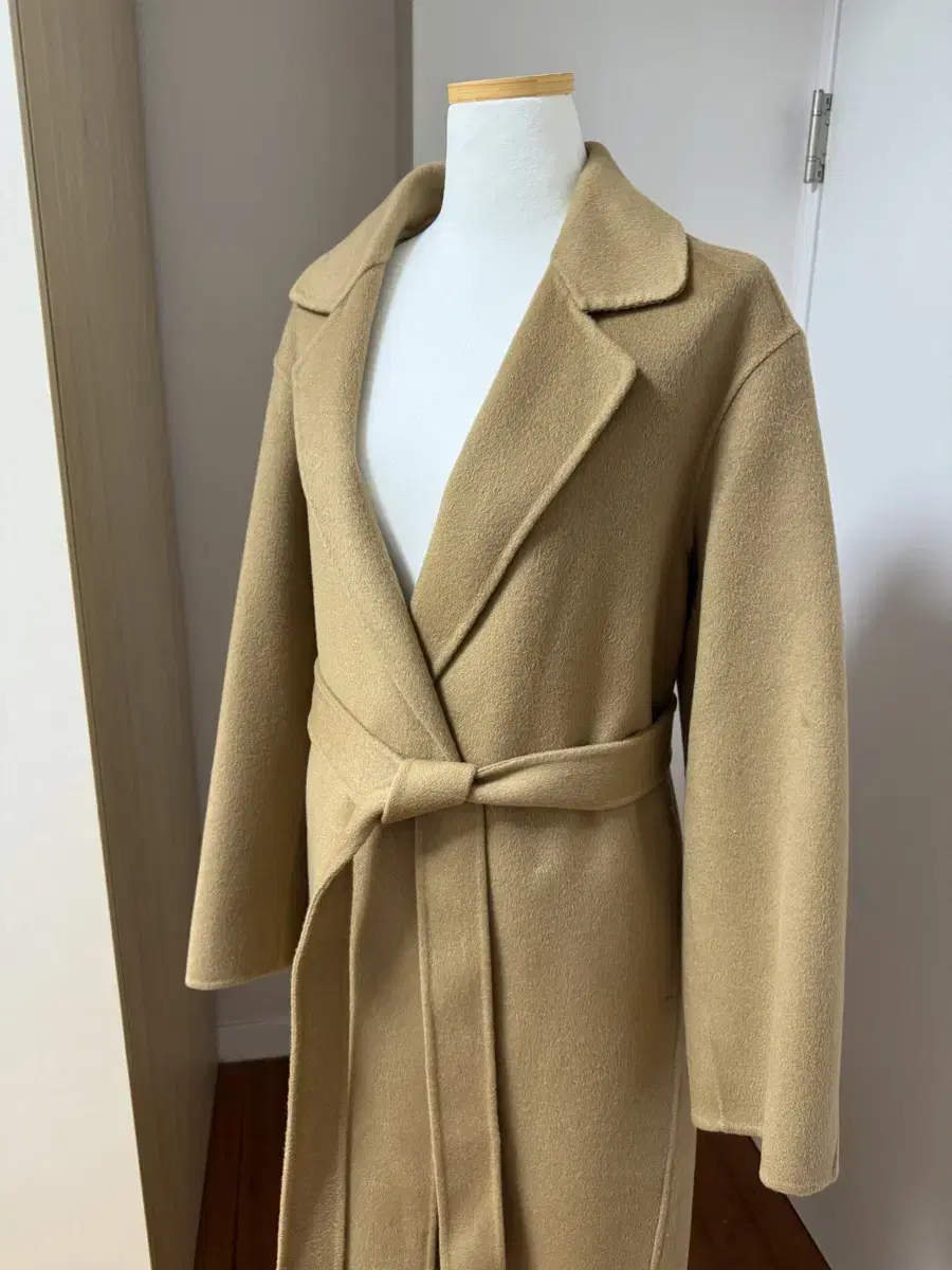 Yumér Louvre Coat Soft Camel Unworn