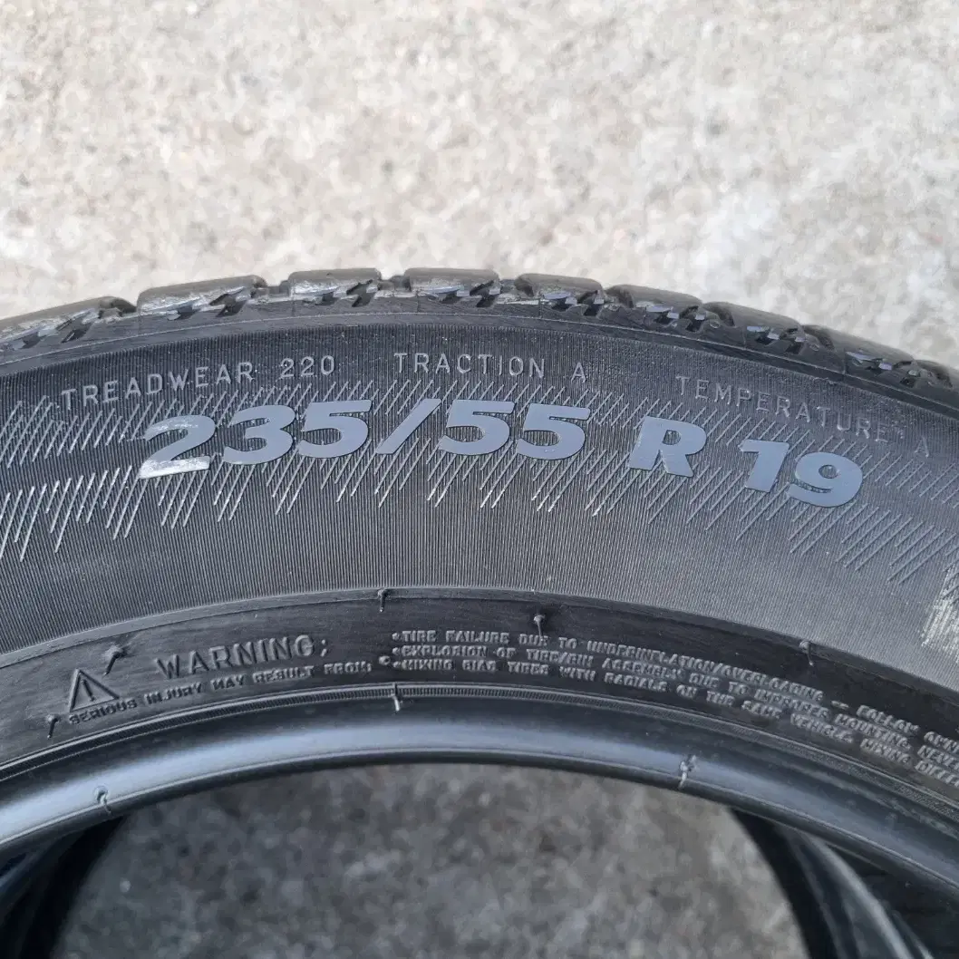 [중고타이어]235/55R19 미쉐린LATITUDE Sport3 2본세트