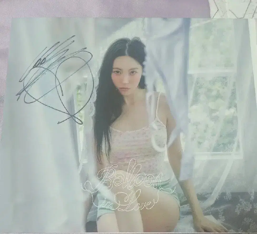 Sunmi (Unsealed Digital Single) Autographed Message Signed Album