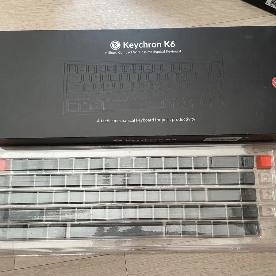 Keychron k6 키보드 적축(추가 키보드 키캡 포함)