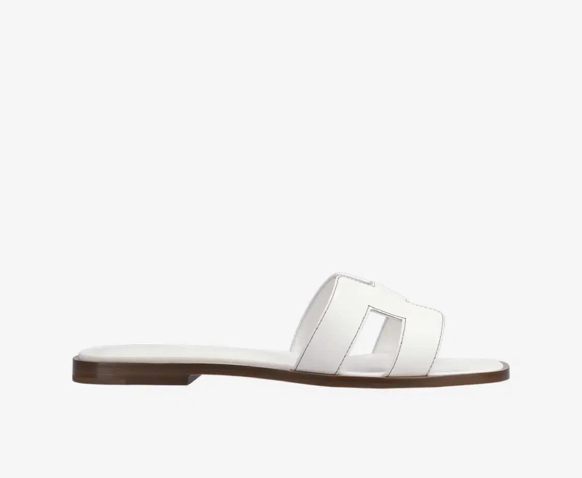 Hermès Oran sandals calfskin & blanc piqué avane