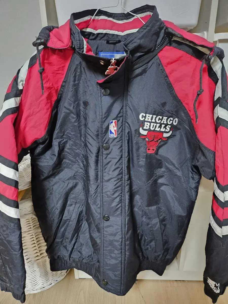 Starter Old Deadstock Chicago Bulls Padded Jacket