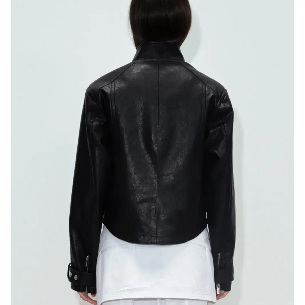 세릭 LEATHER ZIPPER JACKET