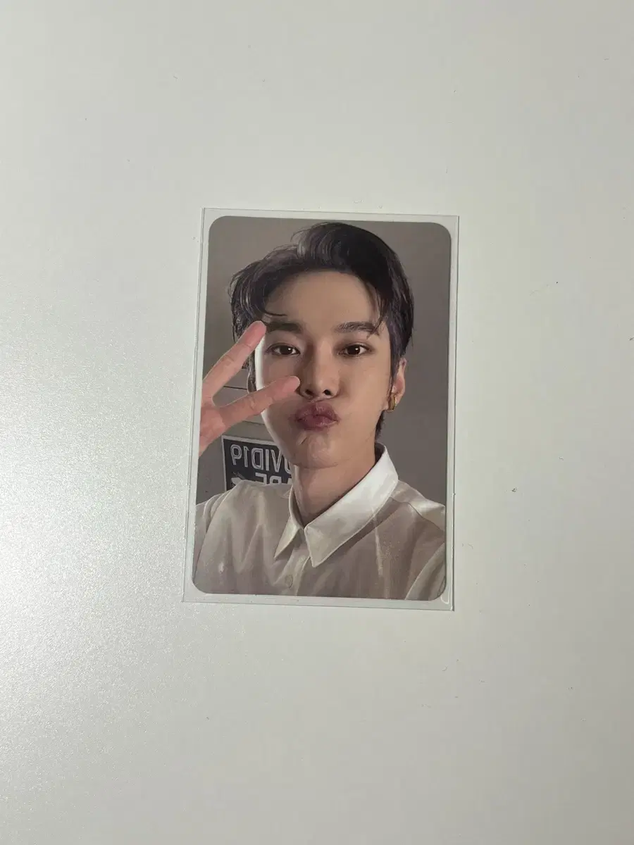 FactCheck Storage doyoung photocard WTS