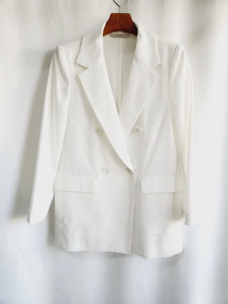 [Kenneth Lay] White Double Jacket Outerwear kara Jacket