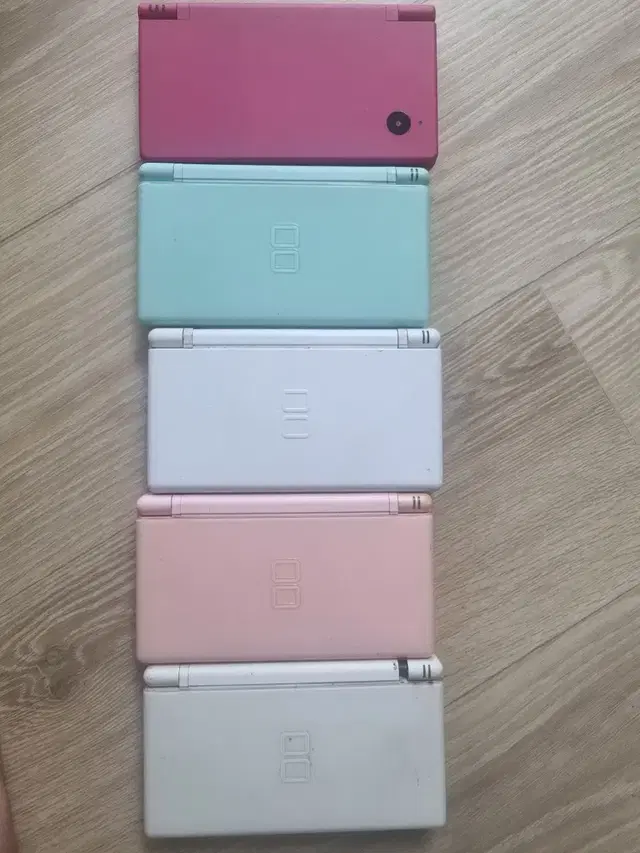 고장난 닌텐도 DS 4대 DSI 1대