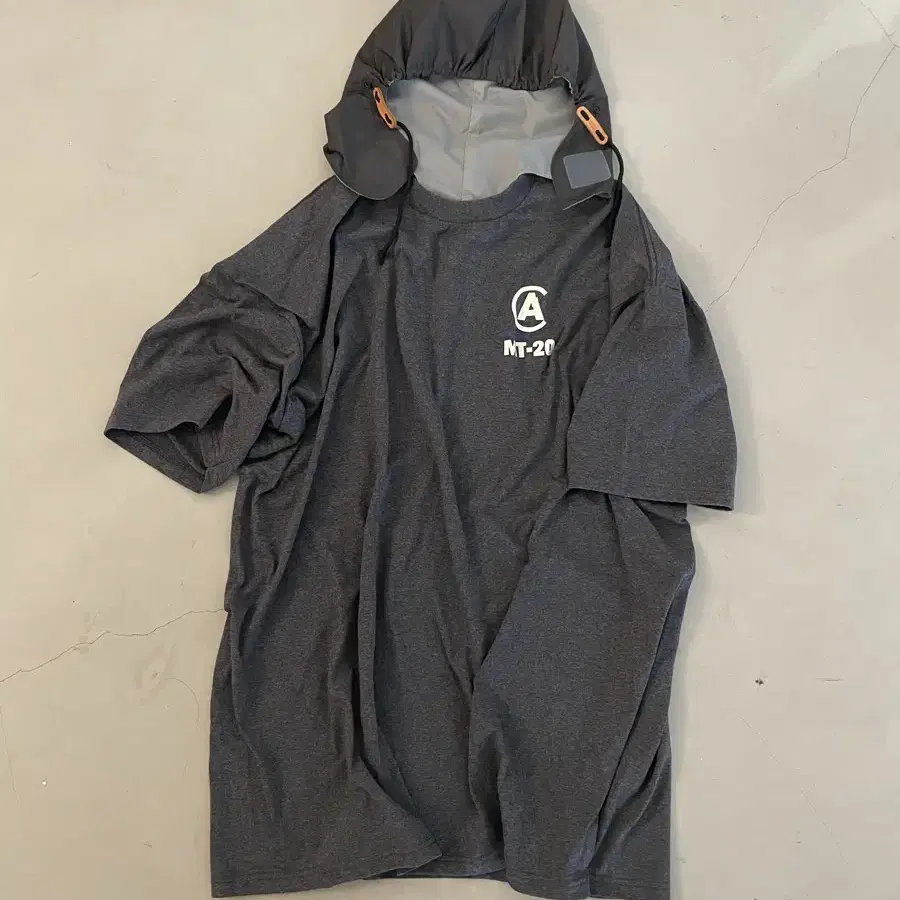 Mountain Research hood tee