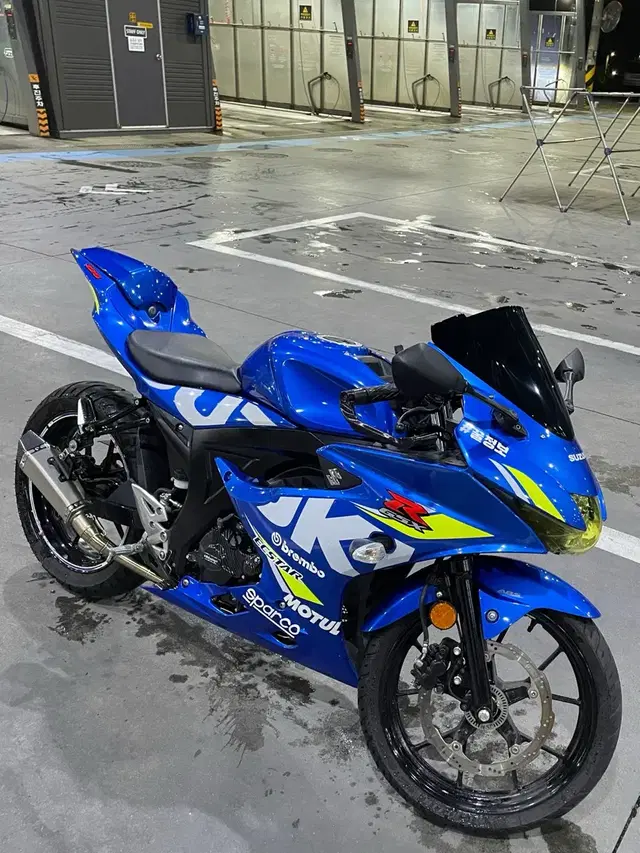 (개인) 스즈키 GSX-R125 신차급 판매 합니다 gsxr125