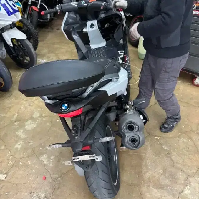 BMW C650판매