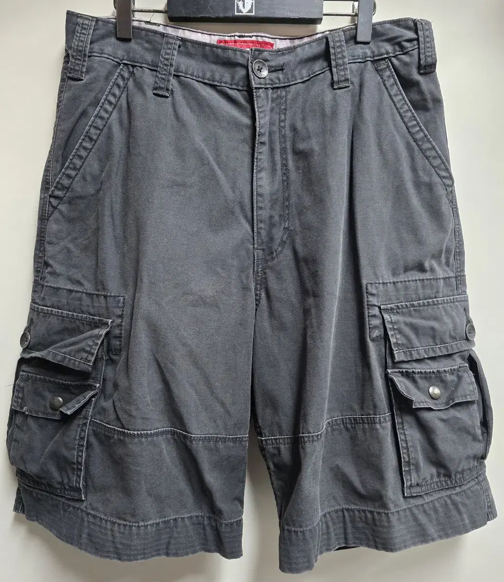 Levi's Cargo Vahn 33