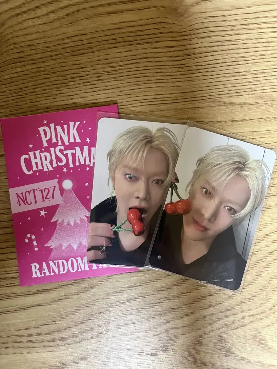 Pink Christmas yuta photocard Set