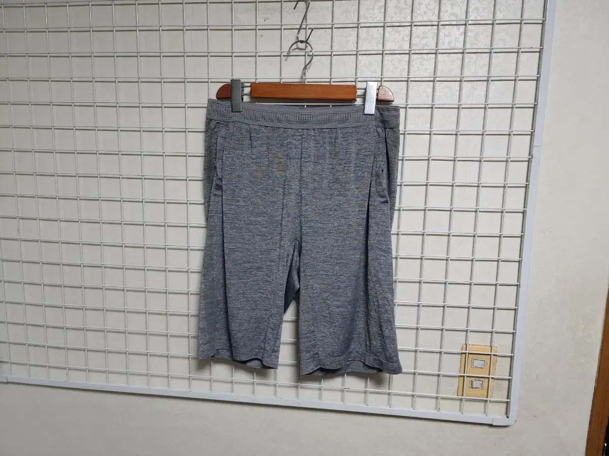 (New)Uniqlo 5-piece vahn pants(M34)