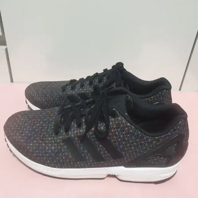 Adidas ZX Flux Prism 2 Athletic285us10.5