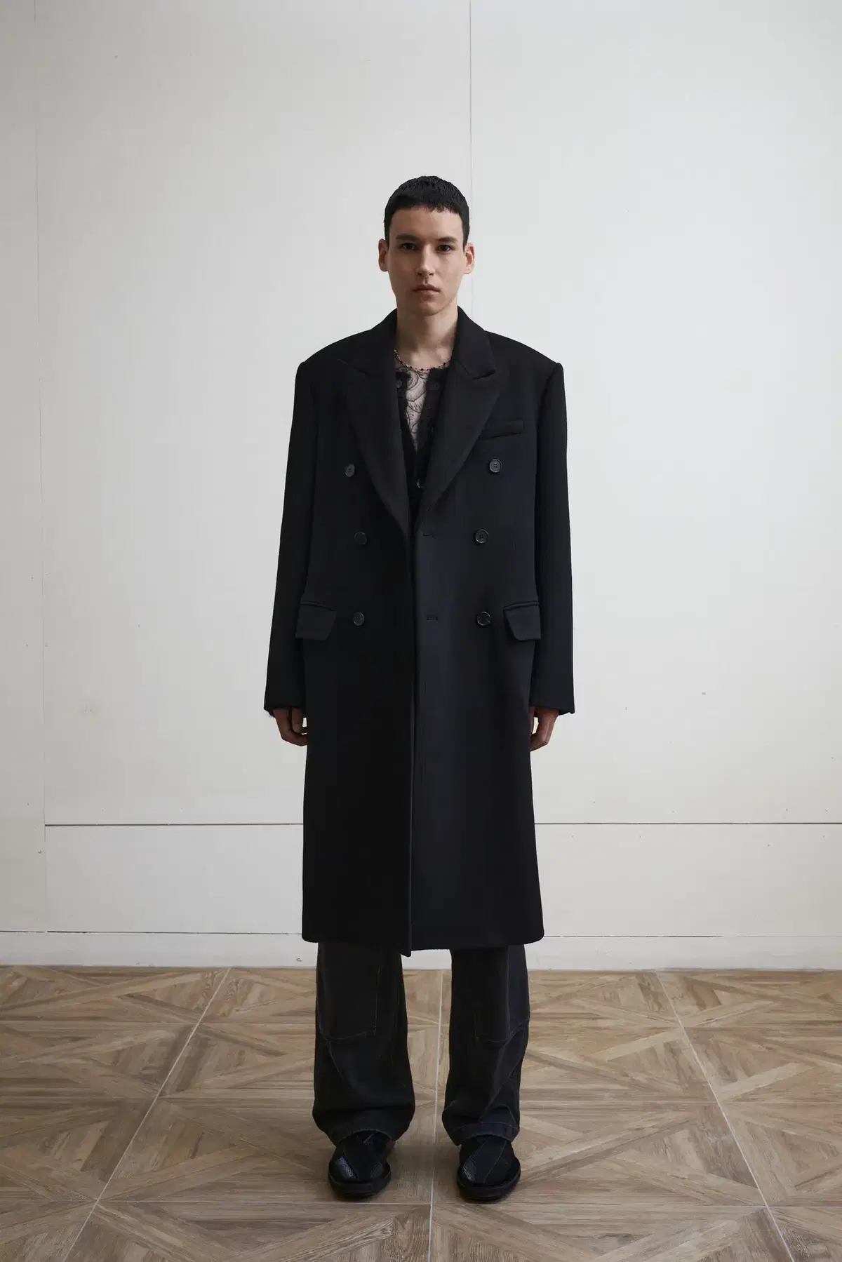 Surface Editions Double-breasted Tailored Coat in Black