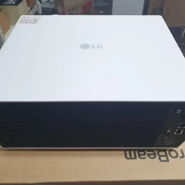 LG SGU510N 4K 5000안시 레이저 중고 빔프로젝터