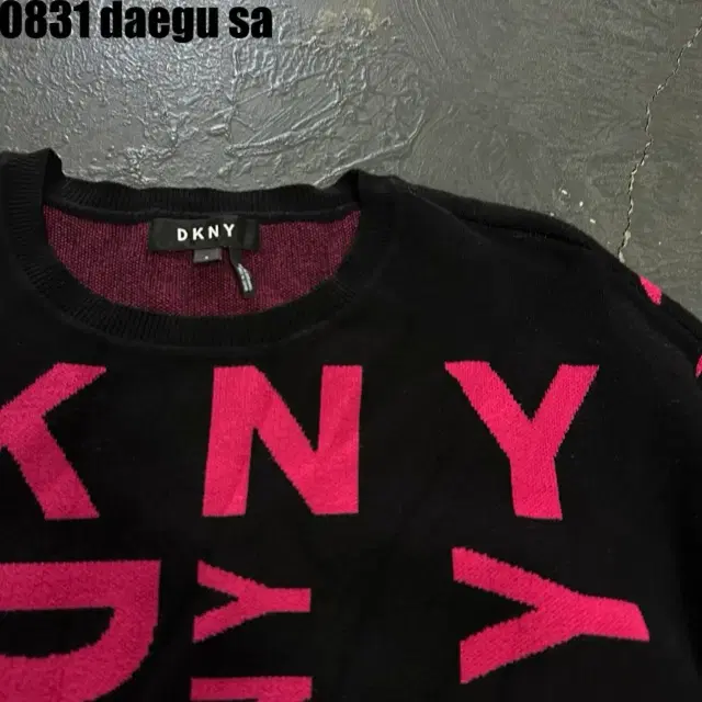 DKNY 디케이앤와이 니트 S