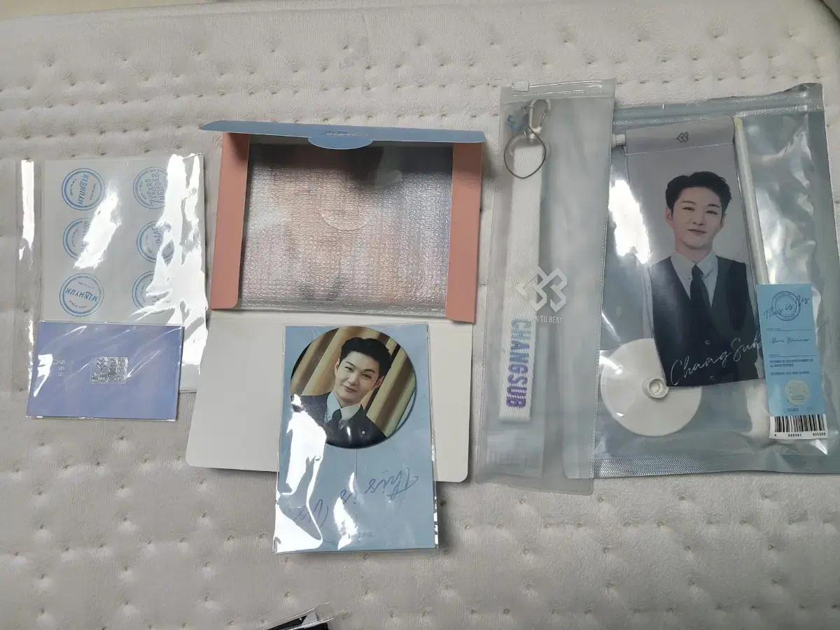 BTOB lee changsub Dishonored Merchandise