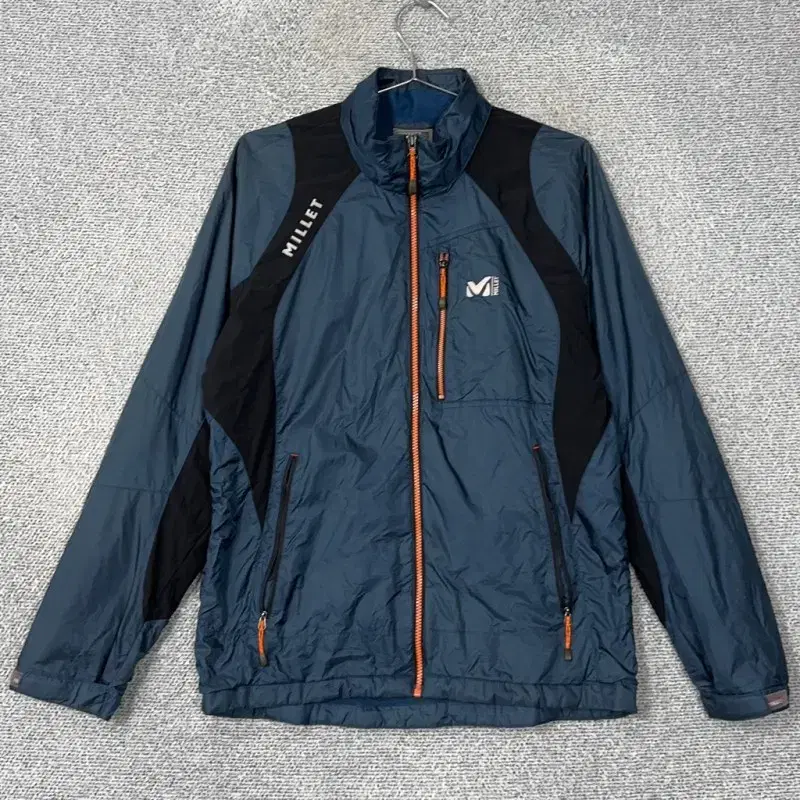 Millet Logo Functional Windbreaker 100