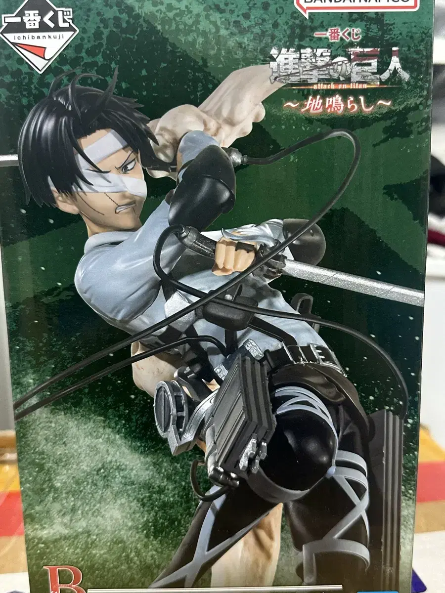 JIN Attack on Titan Kuji B-san Levi Figure