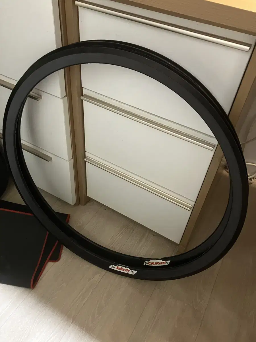 Velocity Chucker 32-hole bicycle rim