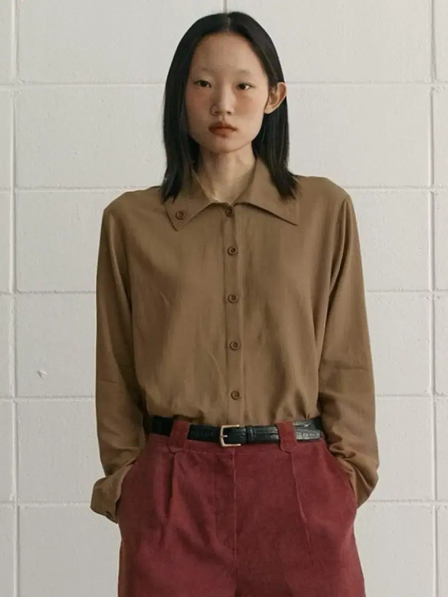 시엔느 New Amber Blouse (Brown)