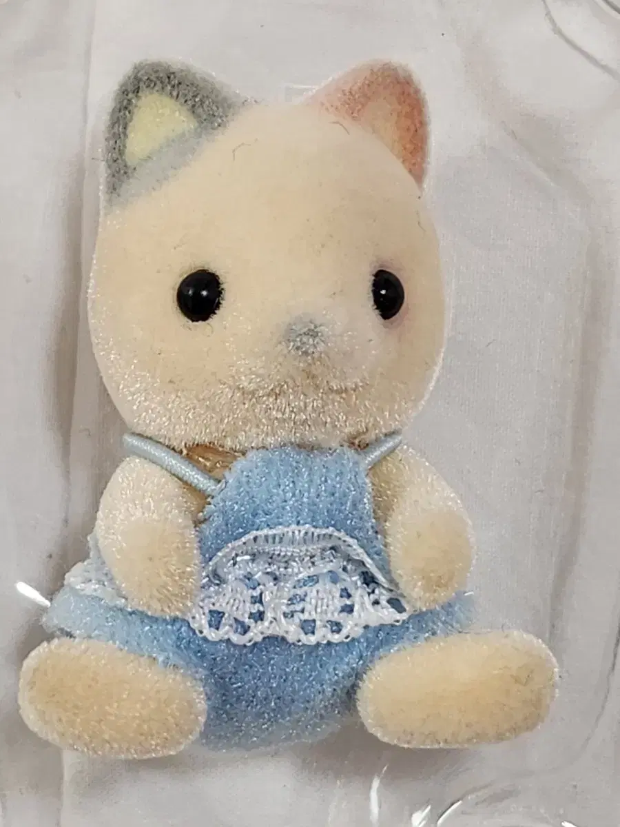 Sylvanian Discontinued Old Calico Cat Baby
