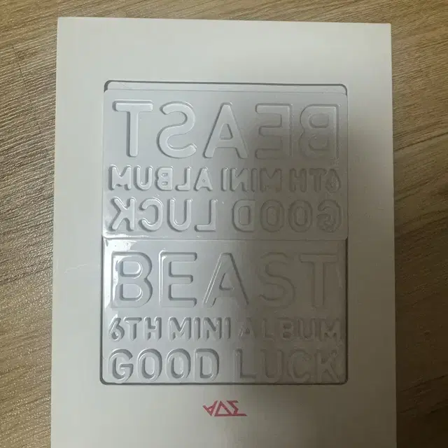 비스트 미니앨범 6집 [Good Luck] - 화이트