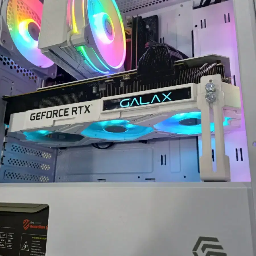 컴퓨터 라이젠7 5700X RTX 3080 10G 램32G