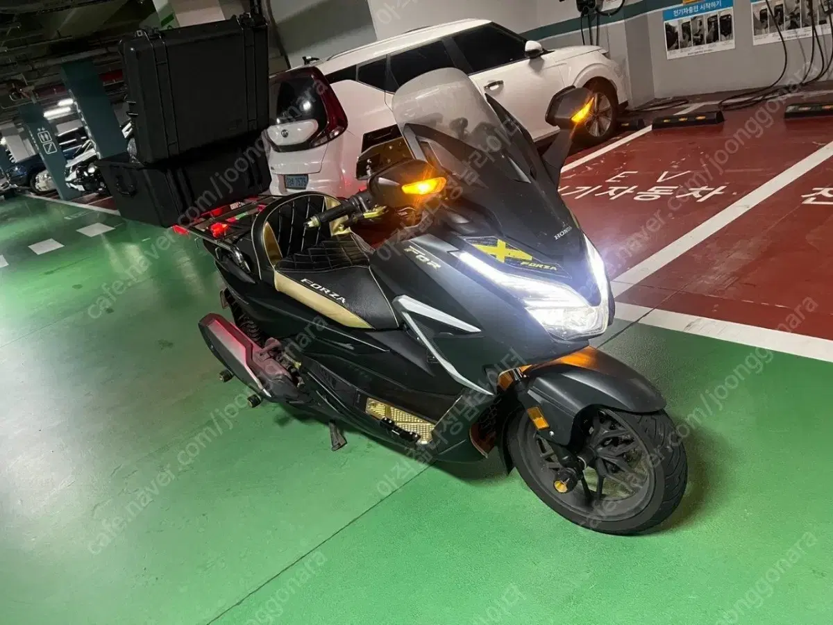 혼다 포르자 350cc 21년식