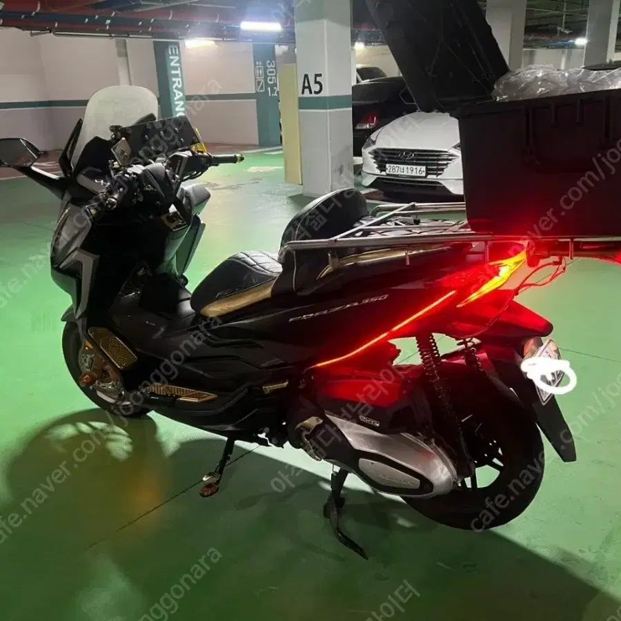 혼다 포르자 350cc 21년식