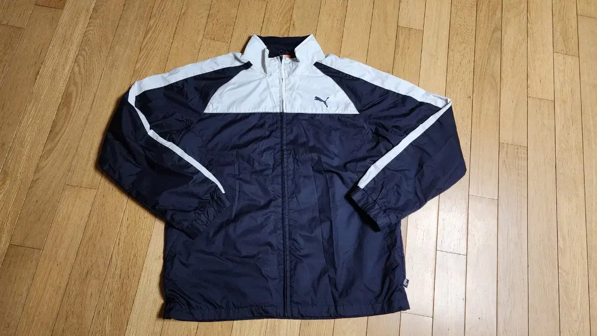 Puma Windbreaker l