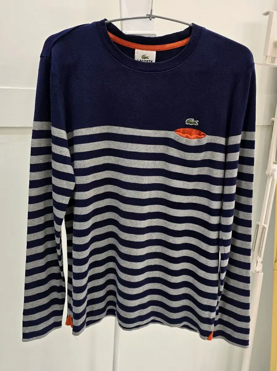 Lacoste Round Tee size 95