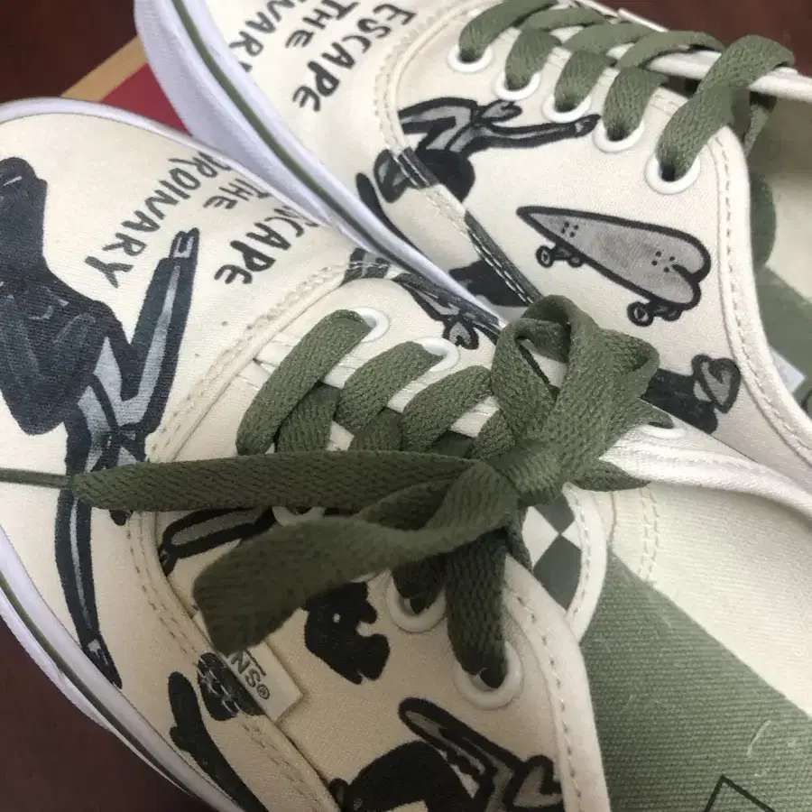 반스 아트컬렉션 Vans x Bolin Authentic 어센틱