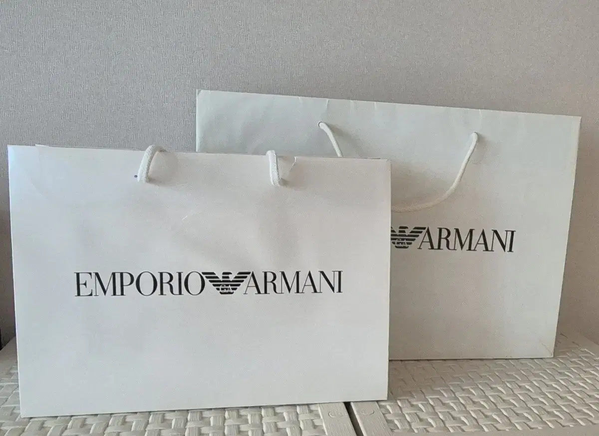 Luxury shopping bag