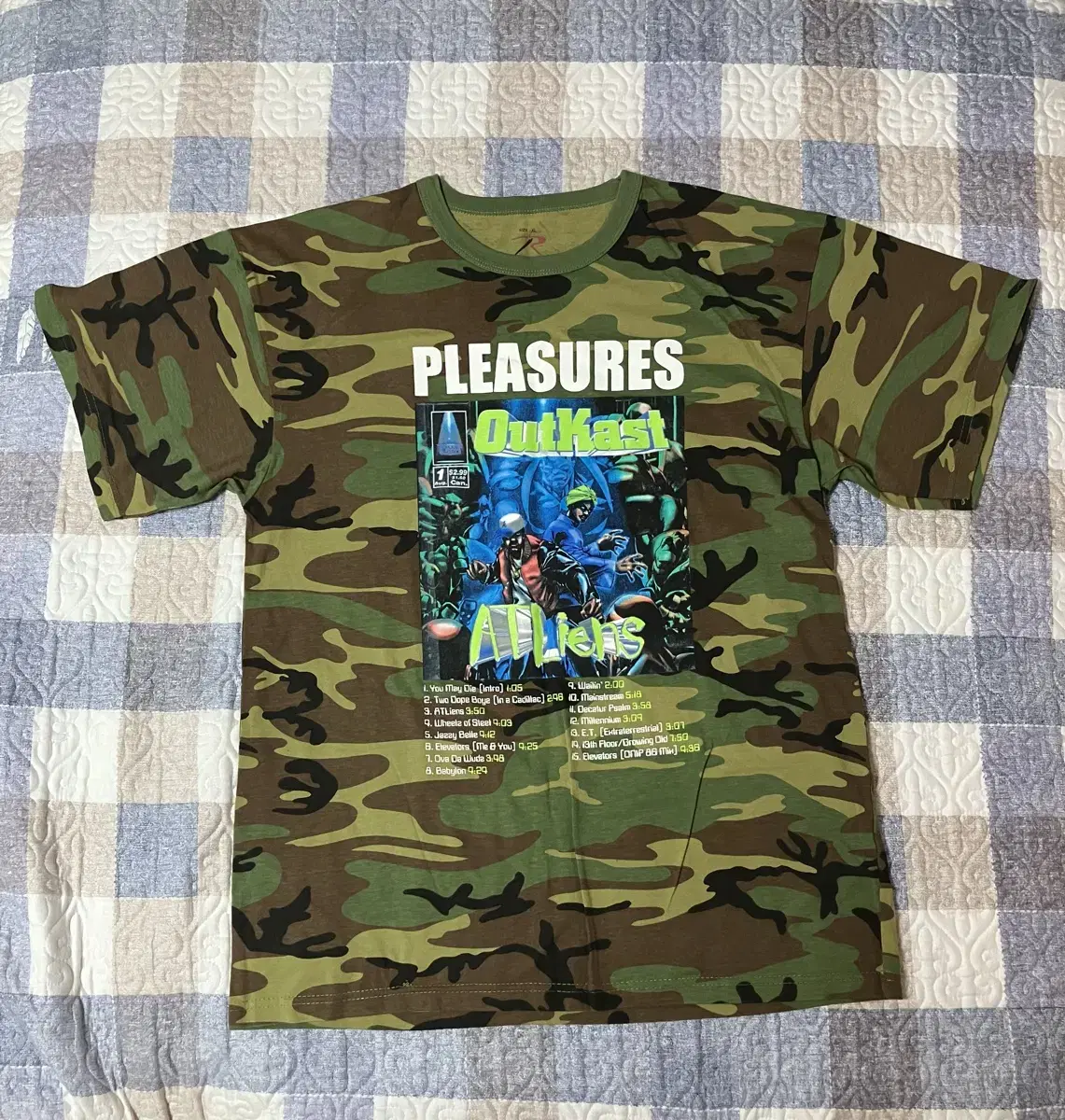 Pleasure's Outcast Camouflage Vahn